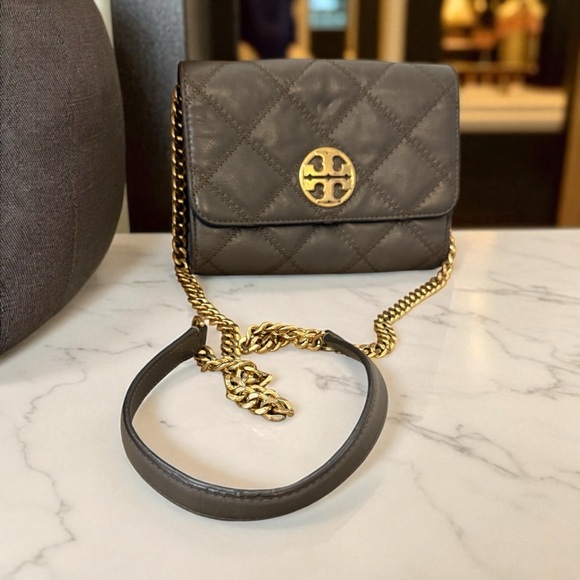 Tory Burch Willa chain crossbody - Picture 1 of 5